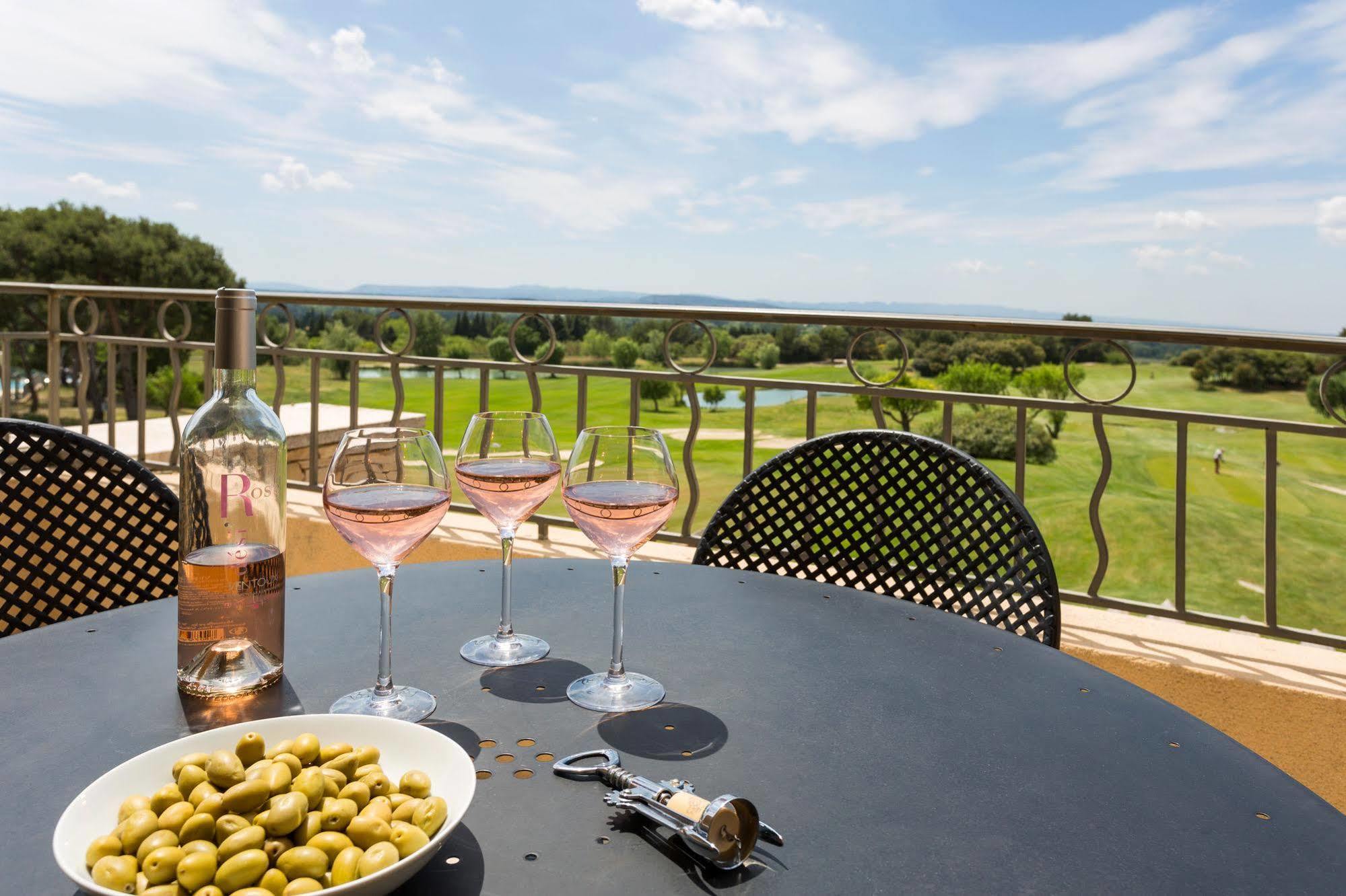 Madame Vacances Domaine Du Provence Country Club Service Premium Saumane-de-Vaucluse Kültér fotó